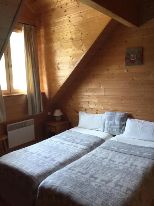 Location - Gite Middle Barn : 2 Chambres Duplex + Balcon - image n°4 - Camping la Ferme Noémie