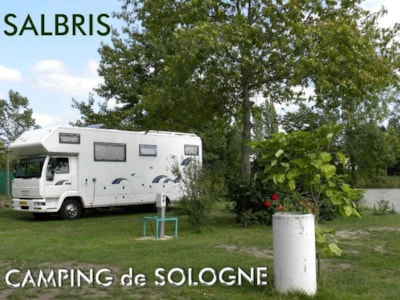 Pitch : car + tent/caravan or camping-car + electricity 10A