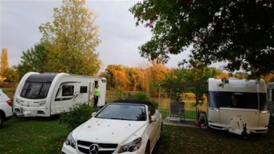 Pitch : car + tent/caravan or camping-car + electricity 10A