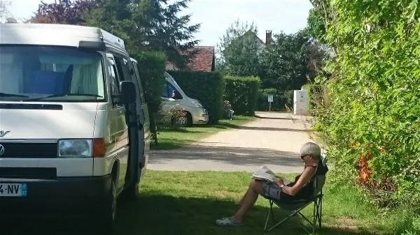 Emplacement : Voiture + Tente/Caravane Ou Camping-Car + Électricité 10A