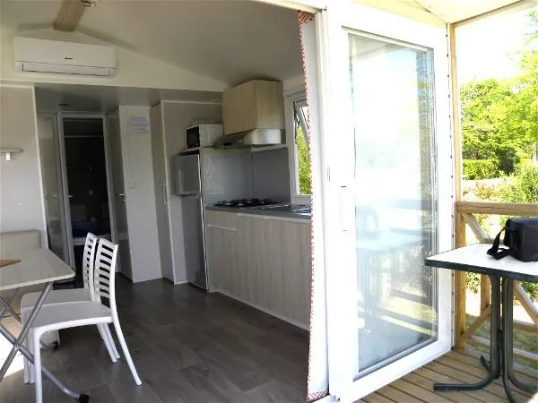 Mobil-Home Le Lac 33M2 / 2 Chambres - Terrasse En Pignon Face Étang  4 Pers. Climatisation