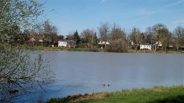 Mobil-Home Le Lac 33M2 / 2 Chambres - Terrasse En Pignon Face Étang  4 Pers. Climatisation