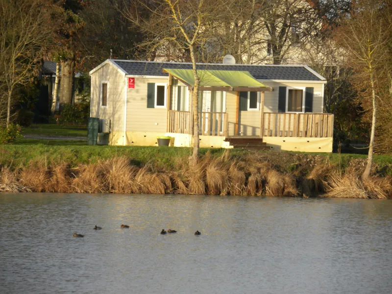 Mobil-Home Sauldre 33M² - 3 Chambres / Climatisé Avec Terrasse Face Au Plan D'eau