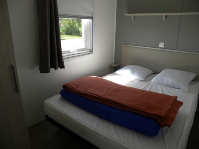 Mobile home LE LAC 33m² - 2 bedrooms + air-conditioning + terrace