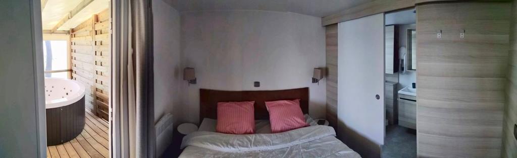 Premium 3 Chambres Avec Jacuzzi* Premium 3 Chambres Avec Jacuzzi*