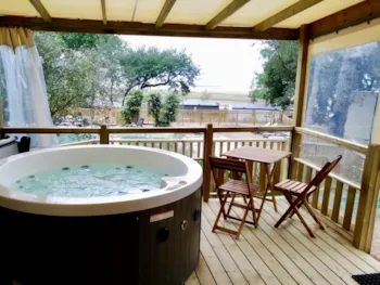 Mietunterkunft - Lodge Luxe Jacuzzi* (1 Zimmer) - La Dune de Jade - Camping Qualité