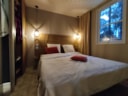 Lodge Luxe Jacuzzi - Forêt* (3 Chambres) Lodge Luxe Jacuzzi - Forêt* (3 Chambres)