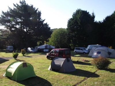 Camping pitch (without vehicle) — 2