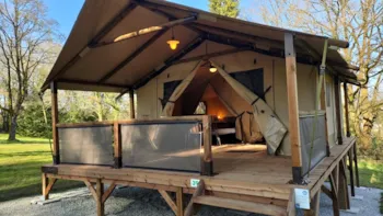 Mietunterkunft - Lodge Kenia 34 – 2 Schlafzimmer – 34 M² – Ohne Sanitäranlagen – Neuheit 2023 – - Camping Le Clos du Blavet