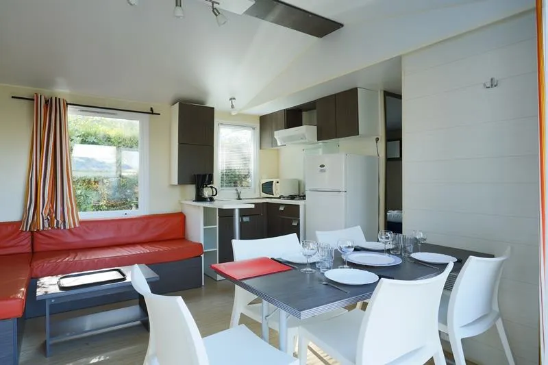 Foret 34.5M² (3 Chambres) (+ De 10 Ans) + Tv+Terrasse