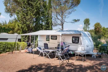 Stellplatz - Stellplatz 'Standard' (Wohnwagen/Wohnmobil, Achtung: Keines Zelt) - Esterel Caravaning