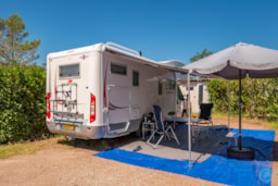 Pitch - 'Luxe' Pitch (Caravan/Campervan, Attention: No Tent) With Private Bathroom - Esterel Caravaning