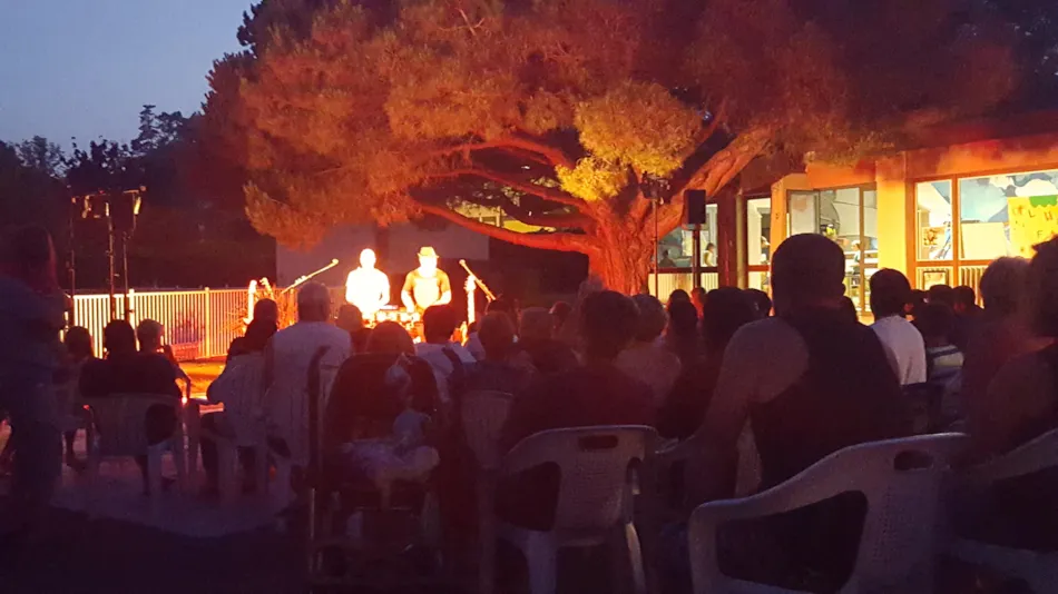 Flower Camping Le Nauzan Plage