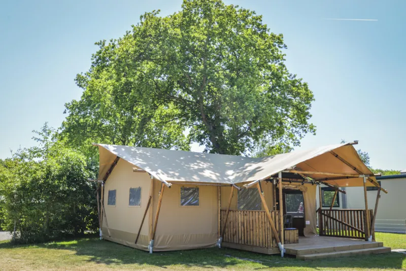 Tente Luxury Lodge Premium 40M² - 2 Chambres + Terrasse Couverte  + Tv