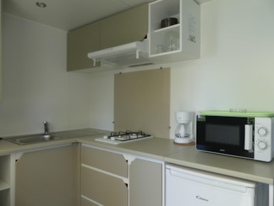 Mobile-home Confort 18m² - 1 bedroom + sheltered terrace + TV