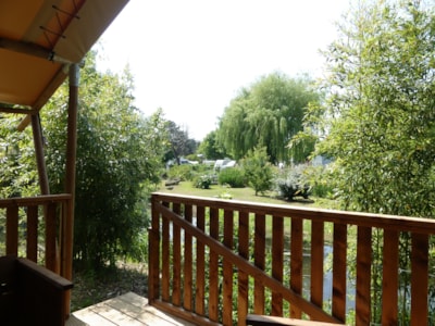 Tente Woody Premium +38m² -  2 bedrooms + sheltered terrace + TV
