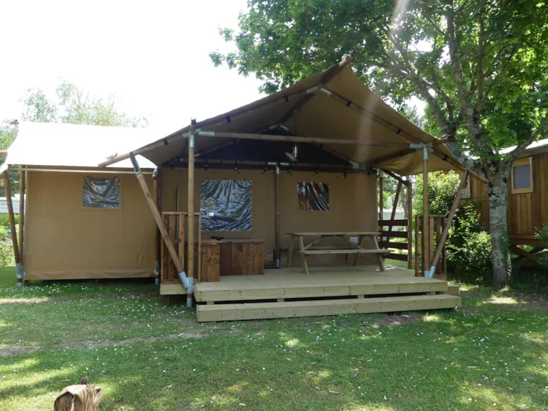 Tente Luxury Lodge Premium 40M² - 2 Chambres + Terrasse Couverte  + Tv