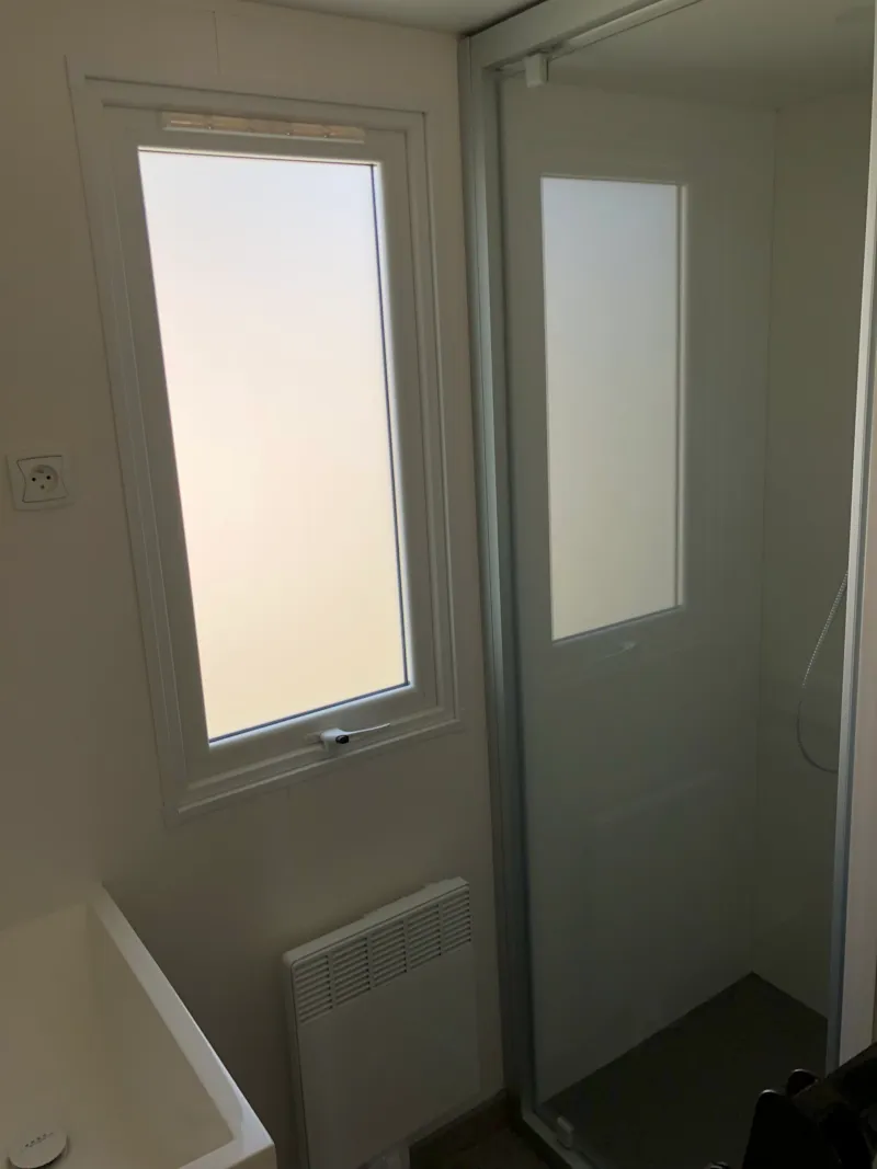 Mobil Home Premium 25M² - 2 Chambres + Terrasse Couverte + Tv + Lave-Vaisselle