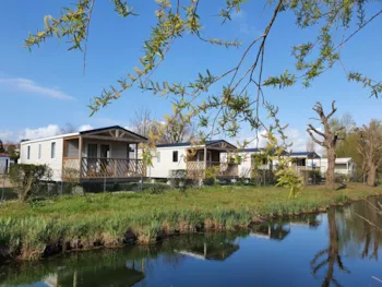 Accommodation - Mobile-Home Premium 25M² - 2 Bedrooms + Sheltered Terrace + Tv + Dishwasher - Flower Camping Le Nauzan Plage