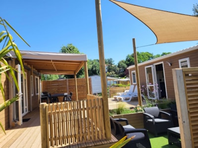 Mobile-home Confort 58m² - 5 bedrooms - Half-covered terrace + Dishwasher + TV