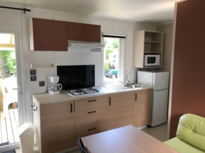 Mobile-home Confort 27m² - 2 bedrooms + Half-covered terrace + TV