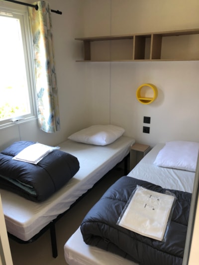 Mobile-home Confort 27m² - 2 bedrooms + Half-covered terrace + TV