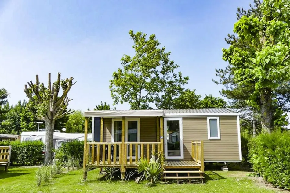 Flower Camping Le Nauzan Plage