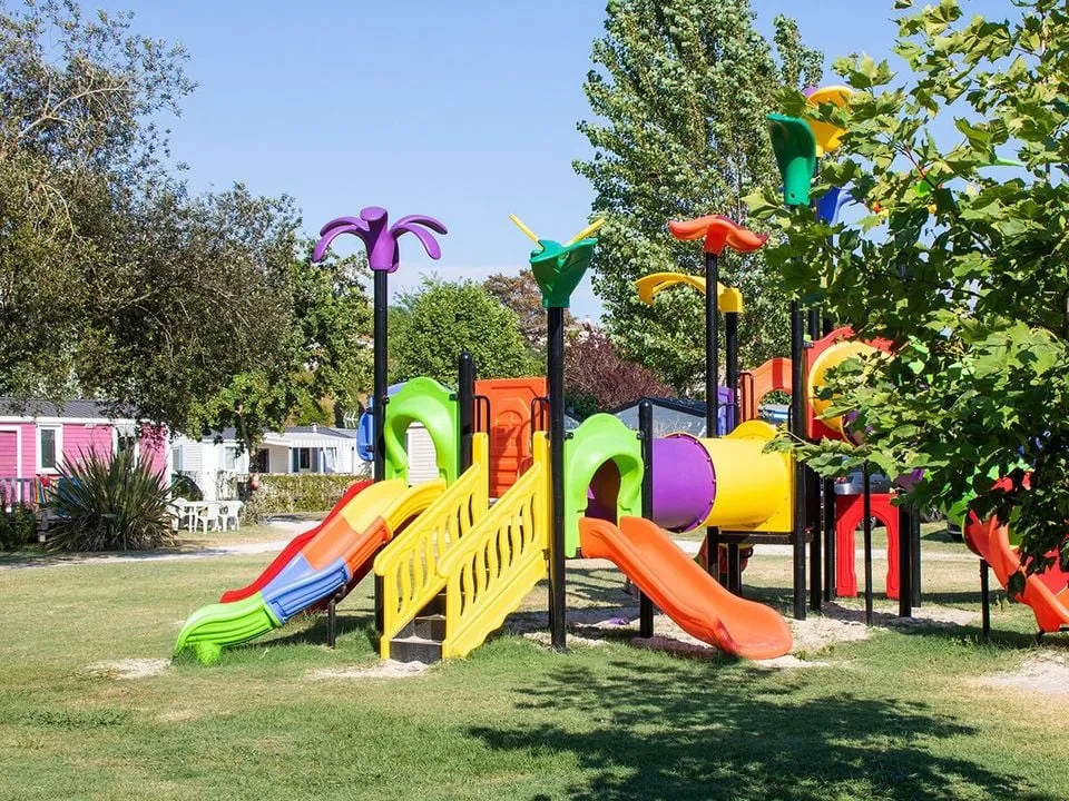 Flower Camping Le Nauzan Plage