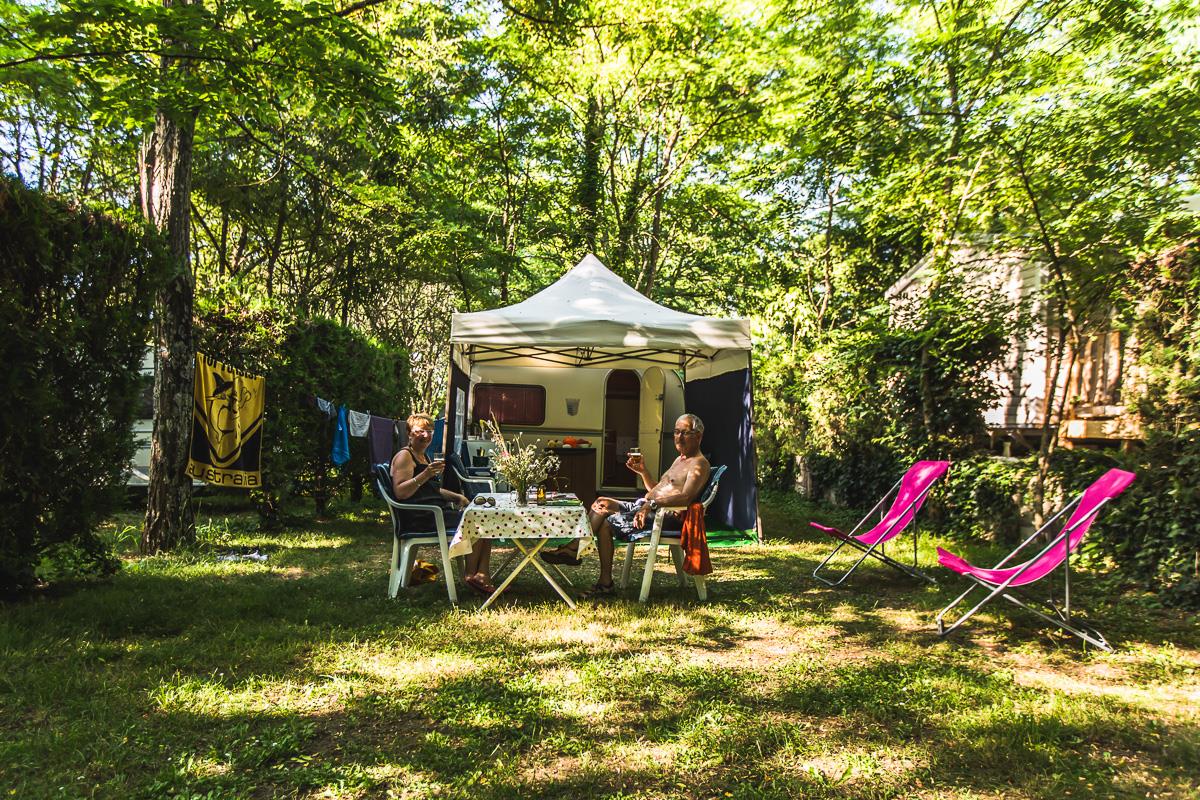 Kampeerplaats - Standplaats - Camping LA CHAPOULIÈRE