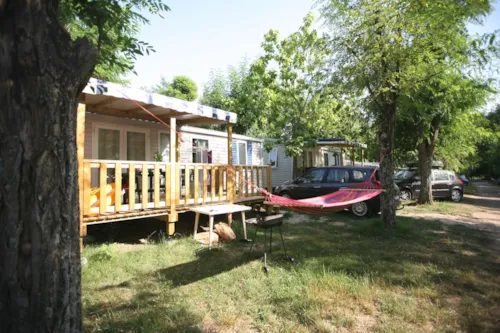 Location - Mobil-Home Confort- Le Village - image n°2 - Camping LA CHAPOULIÈRE
