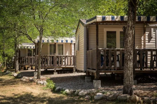 Location - Mobil-Home Classique- Le Village - image n°1 - Camping LA CHAPOULIÈRE