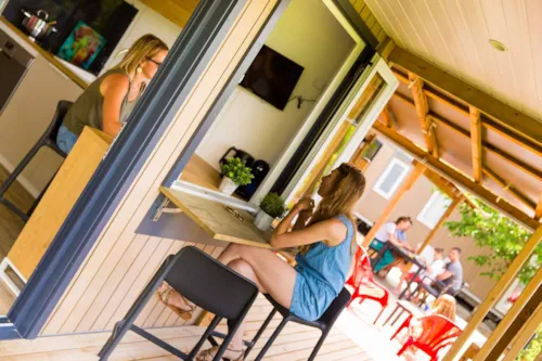Huuraccommodatie(s) - Cottage Panorama- Les Cévennes - image n°2 - Camping LA CHAPOULIÈRE