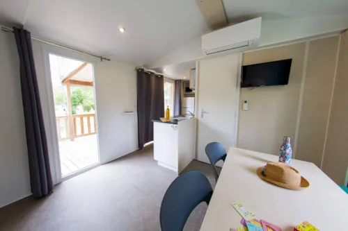 Location - Mobil-Home Confort- Les Faïsses - image n°3 - Camping LA CHAPOULIÈRE