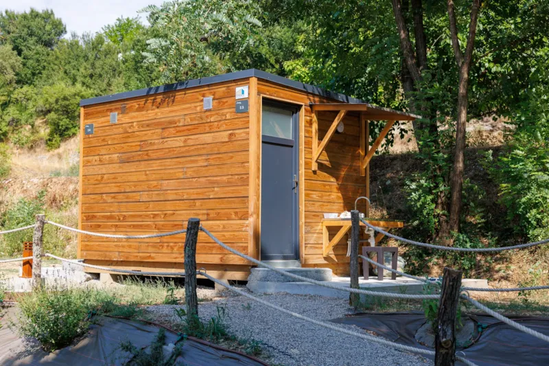 Emplacements En Bord De Rivière Et Sanitaire Privatif- La Rive