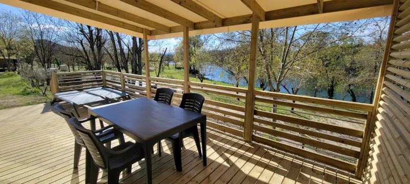 Cottage Bord De Rivière- La Rive