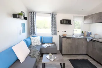 Mietunterkunft - Mobilheim Nirvana 3 Zimmer Überdachte Holzterrasse 6 Pers. - Camping Les Acacias