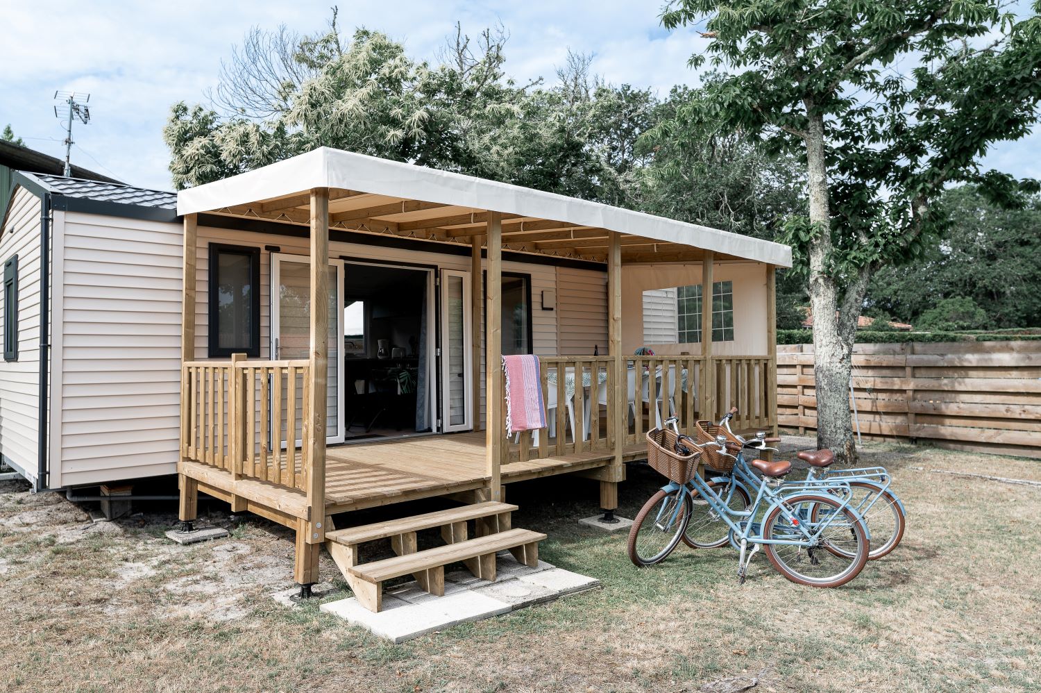 Location - Mobil Home Nirvana 3 Chambres Terrasse Bois Couverte 6Pers (D) - Camping Les Acacias, Messanges