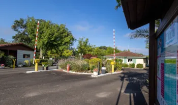 Camping Les Acacias - Ucamping