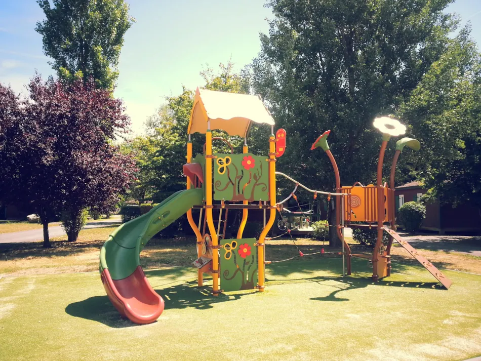 Capfun - Camping Les Portes Du Beaujolais