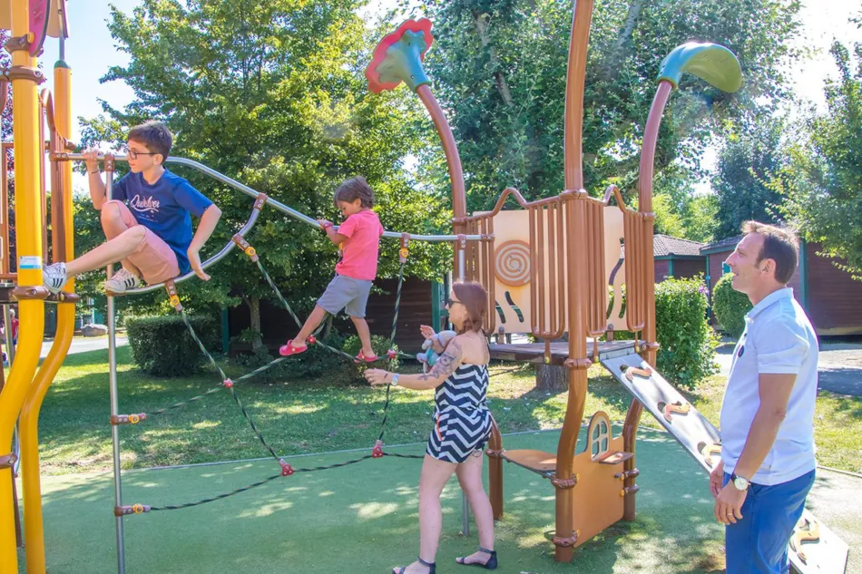 Capfun - Camping Les Portes Du Beaujolais