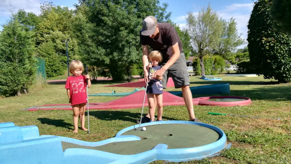 Capfun - Camping Les Portes Du Beaujolais