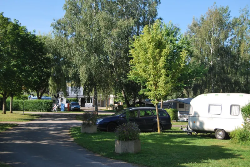 Forfait Confort Camping-Car : 2 Pers, Électricité, 1 Camping-Car