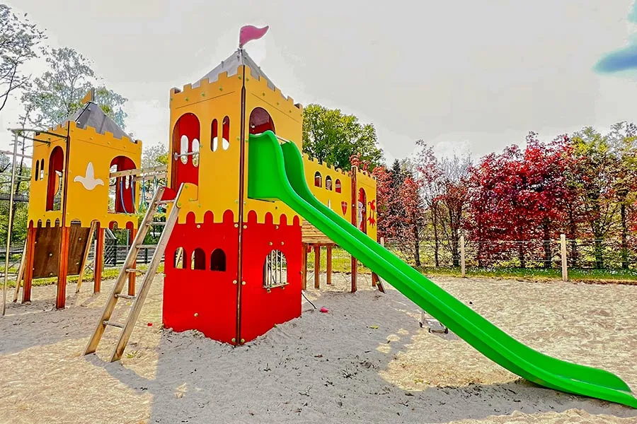 COUNTRY PARK TOUQUIN