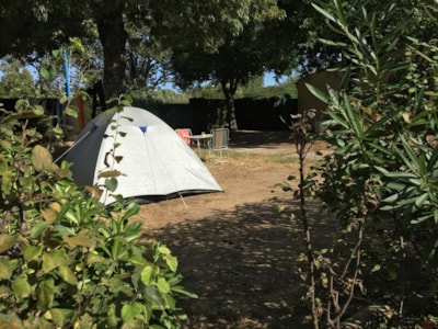 Caravan (up to 6.5m) + 1 vehicle + electricity + 2 adults + taxes — 6