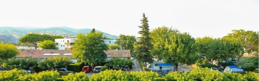 Bungalows du Golfe - Camping les Pruniers - image n°3 - UniversalBooking