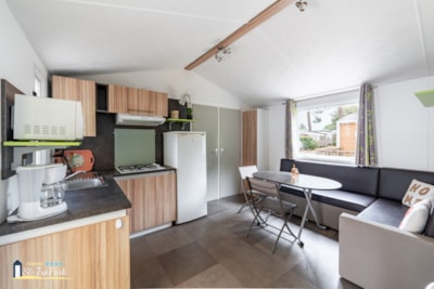 Mobile home Confort - 27.5m² (2 bedrooms) + 11m² semi-covered wooden terrace — 4