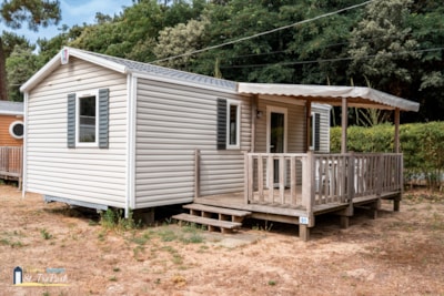 Mobile home Confort - 27.5m² (2 bedrooms) + 11m² semi-covered wooden terrace — 2