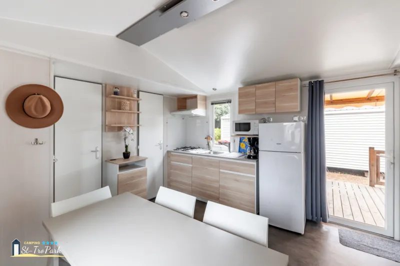 Mobilhome Confort 31M² (3 Chambres) + Terrasse Bois Semi-Couverte 15M²
