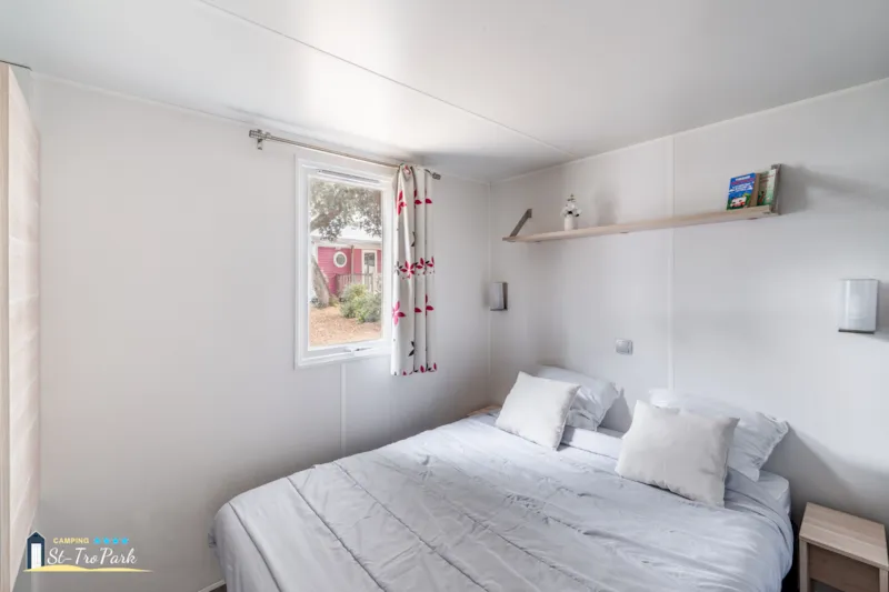 Mobilhome Confort 31M² (3 Chambres) + Terrasse Bois Semi-Couverte 15M²