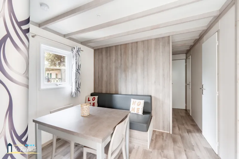 Chalet Confort 26.5M² (2 Chambres) + Terrasse Couverte + Tv